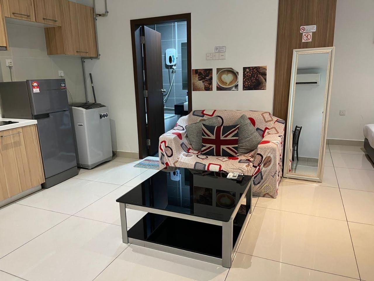 Jb City D'Esplanade Shopping Mall Apartment Johor Bahru Extérieur photo