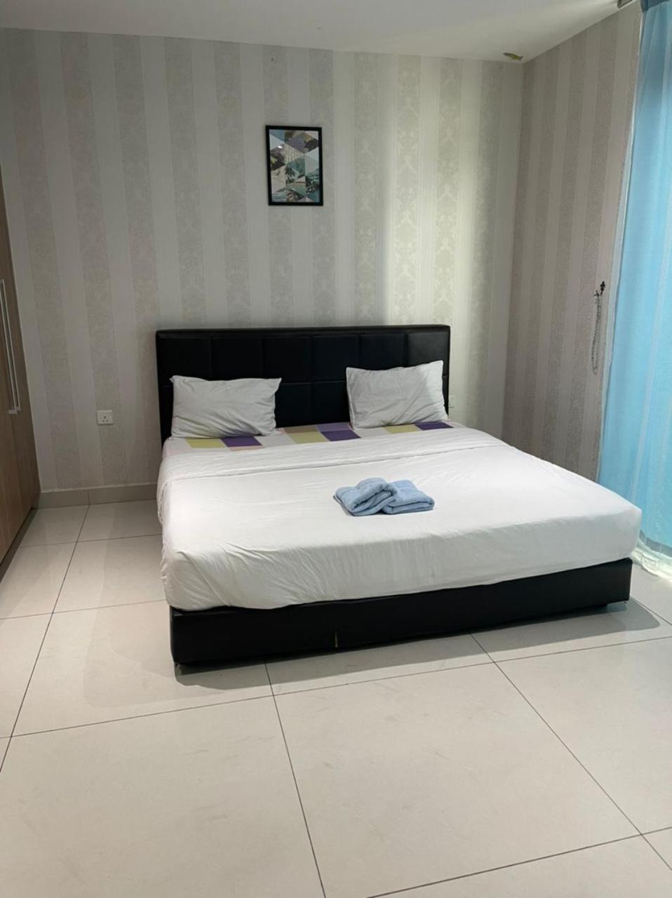 Jb City D'Esplanade Shopping Mall Apartment Johor Bahru Extérieur photo