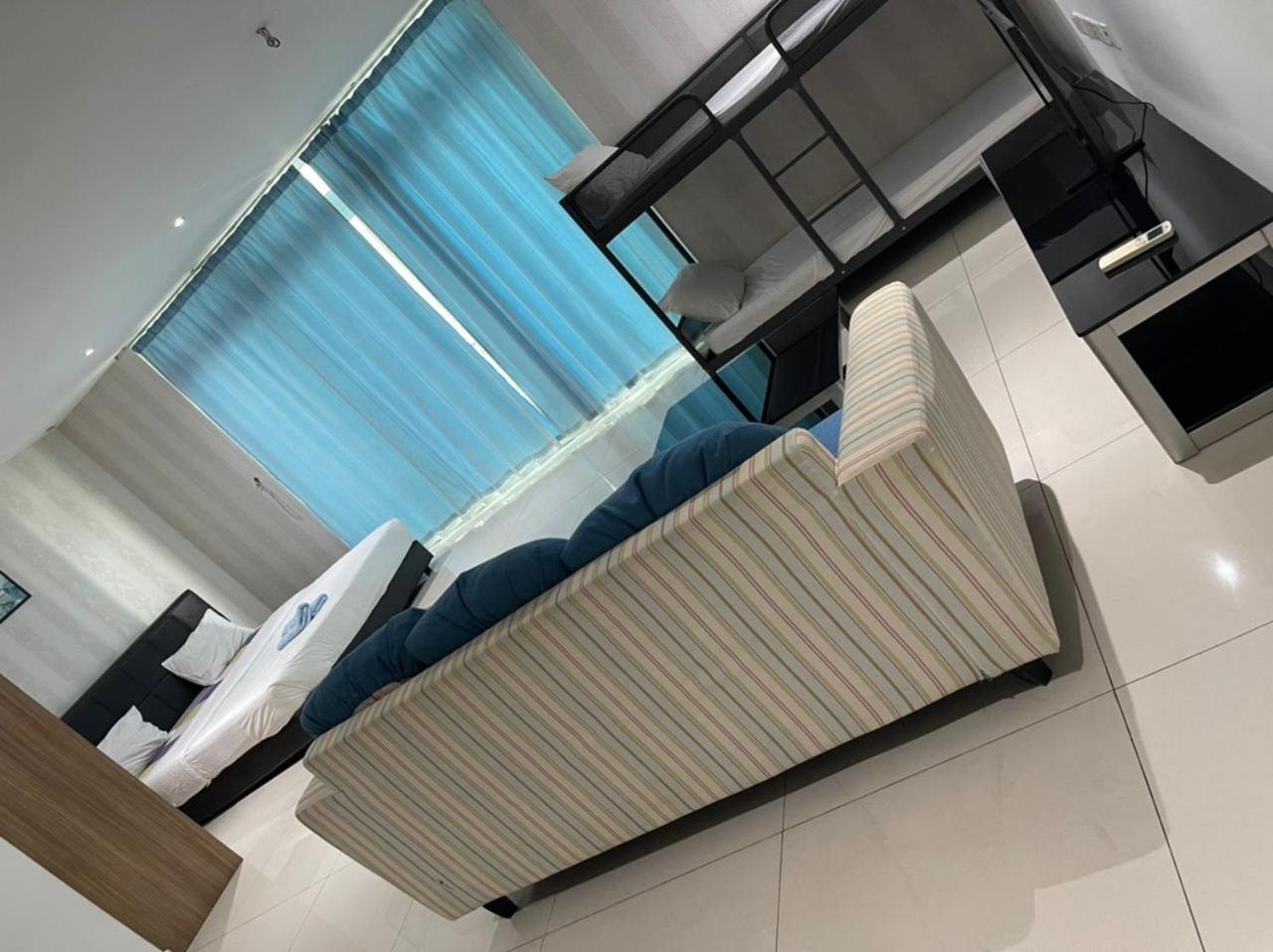 Jb City D'Esplanade Shopping Mall Apartment Johor Bahru Extérieur photo